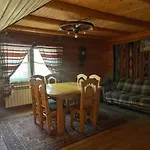 Farm stay шовкова косиця Rakhiv